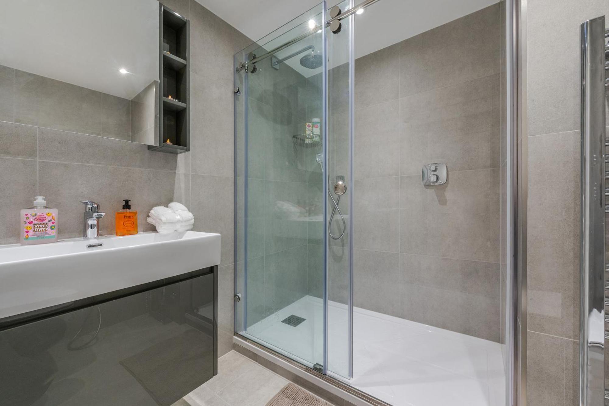 City Chic 3 Bedroom 2 Bathroom Luxury Living 7Hs Лондон Экстерьер фото